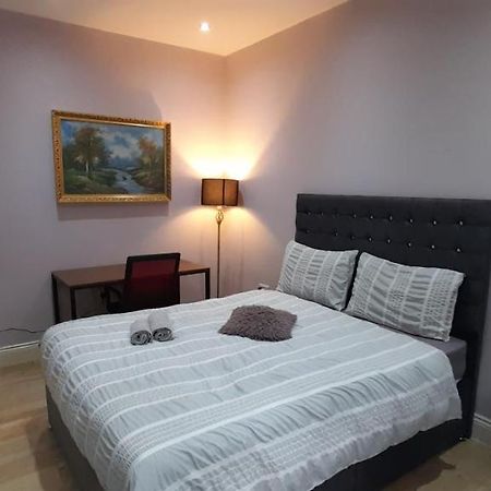 Comfy Fenia Stay Londres Extérieur photo
