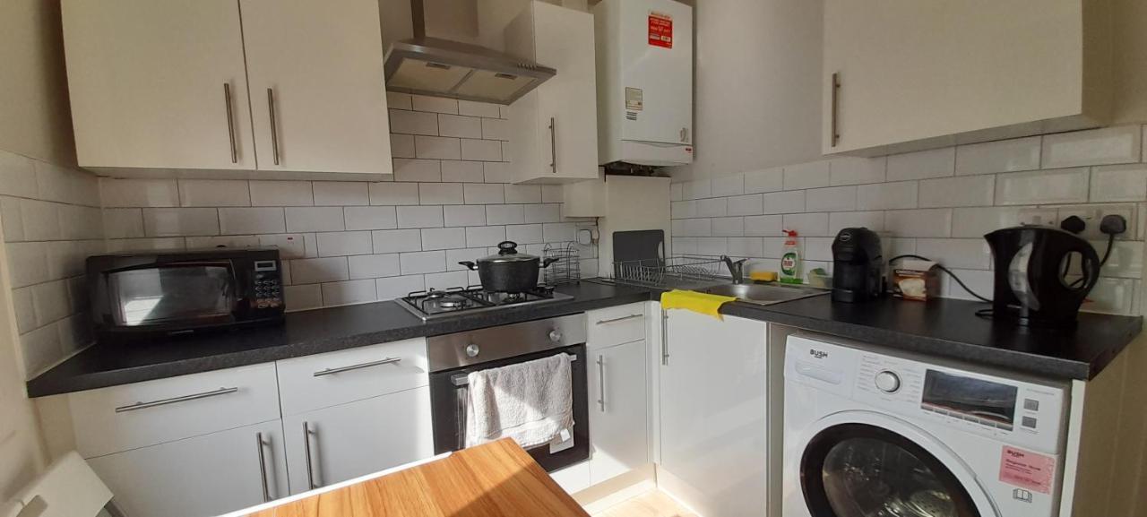 Comfy Fenia Stay Londres Extérieur photo