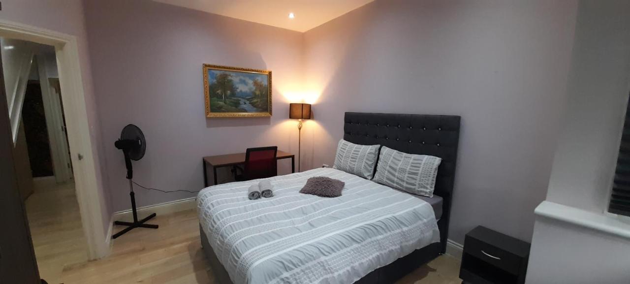 Comfy Fenia Stay Londres Extérieur photo