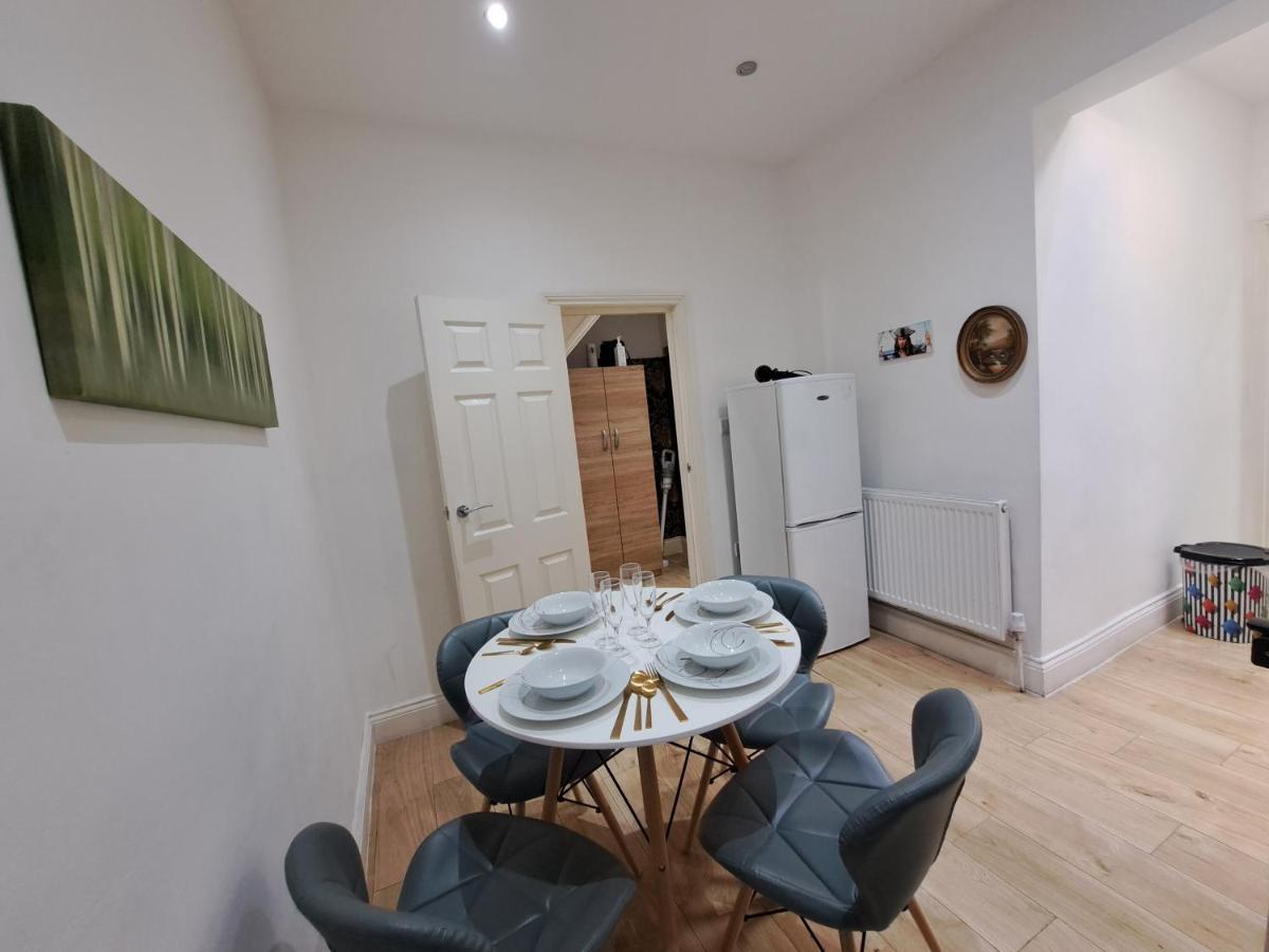 Comfy Fenia Stay Londres Extérieur photo