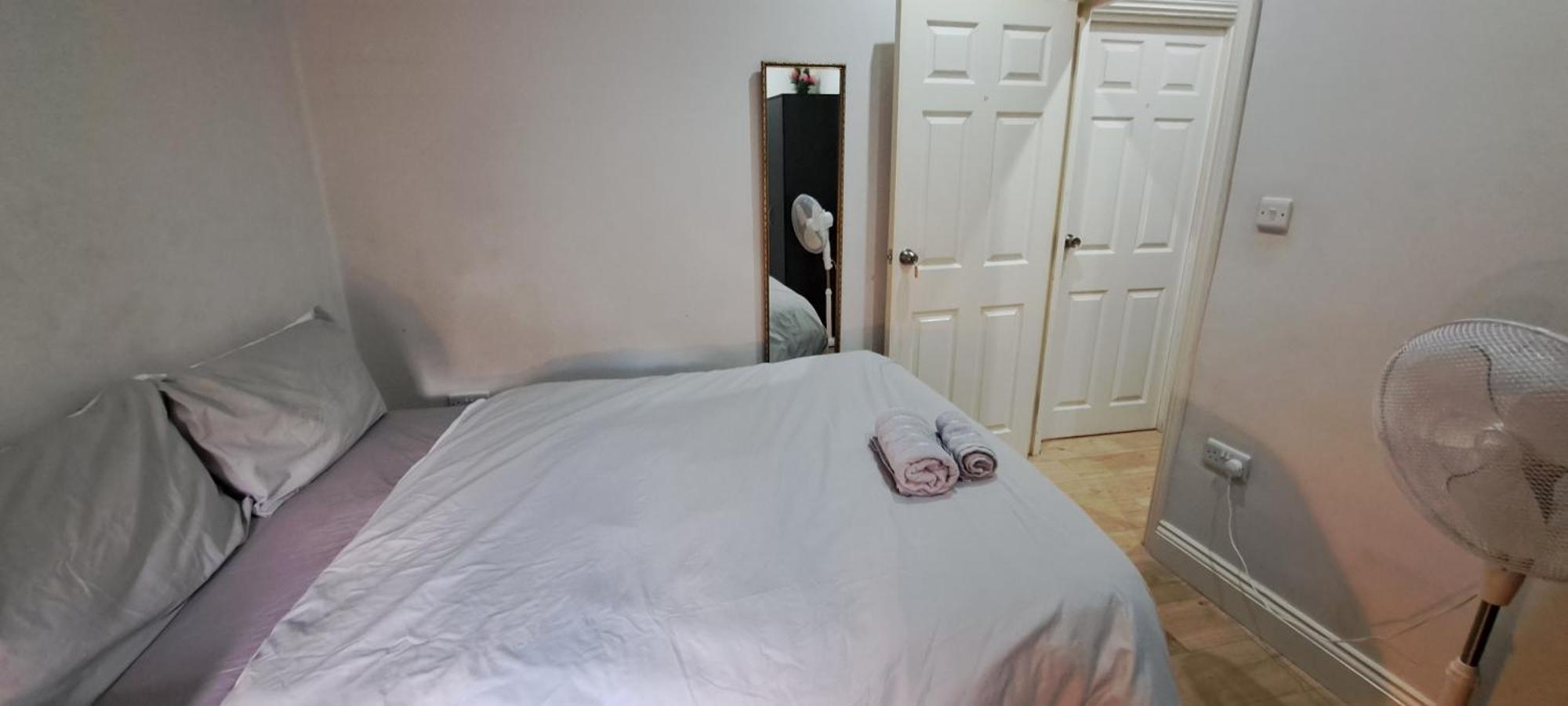 Comfy Fenia Stay Londres Extérieur photo
