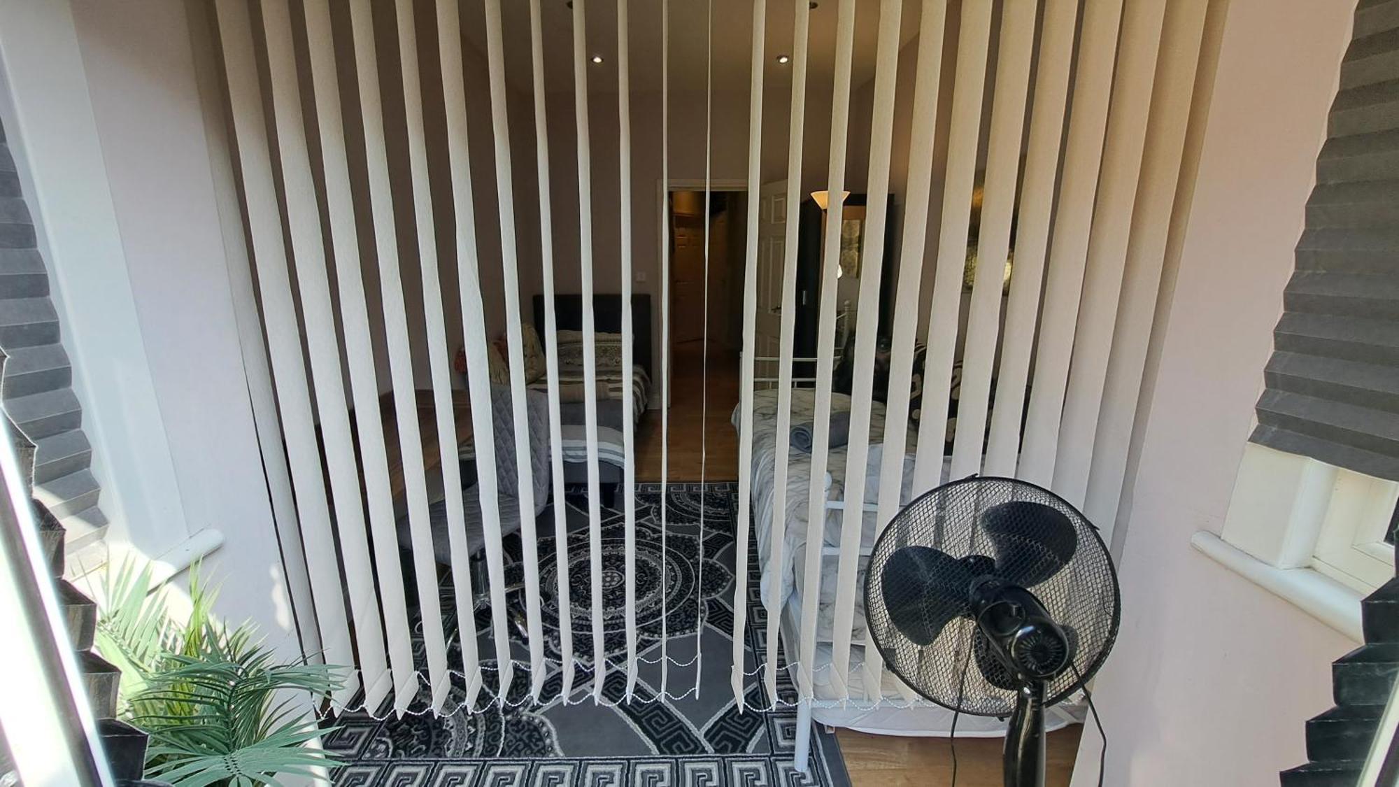 Comfy Fenia Stay Londres Extérieur photo